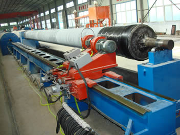 A trimming machine is used to trim the surface of pipes